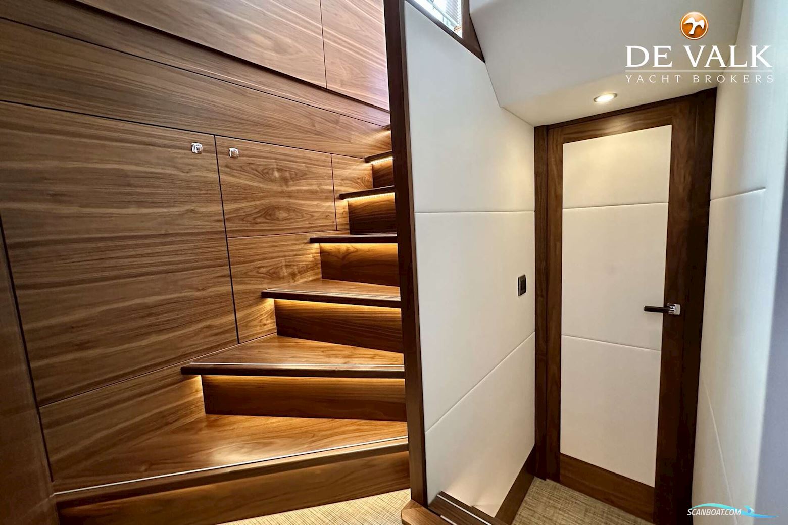 Steeler Explorer 50 Pilothouse