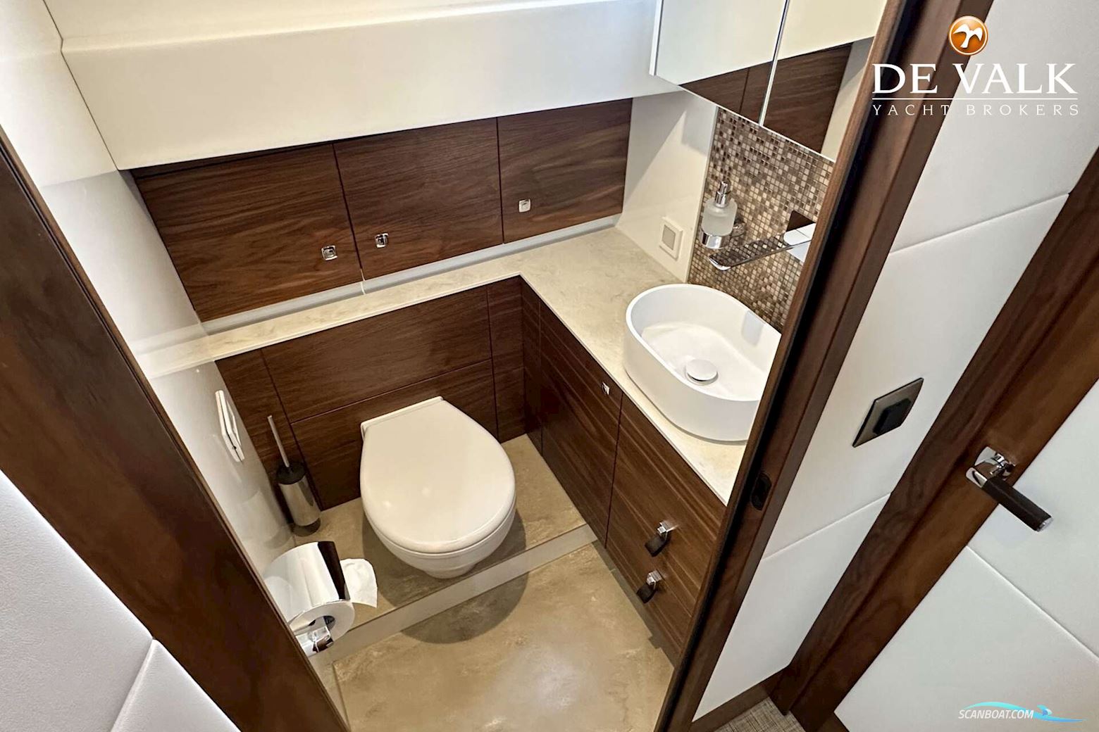 Steeler Explorer 50 Pilothouse