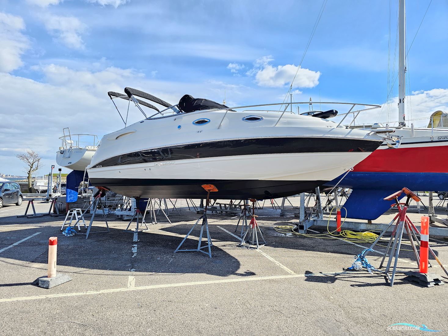 Stingray 250 CS Inkl. Næsten ny Trailer