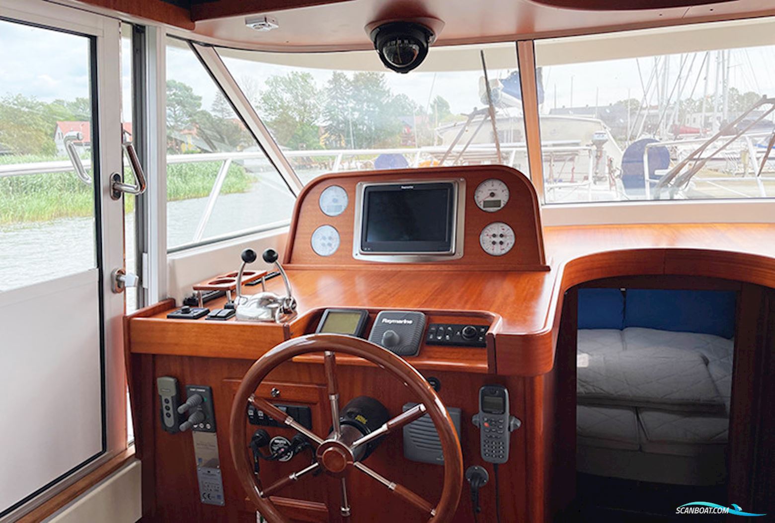 Storebro 435 Commander