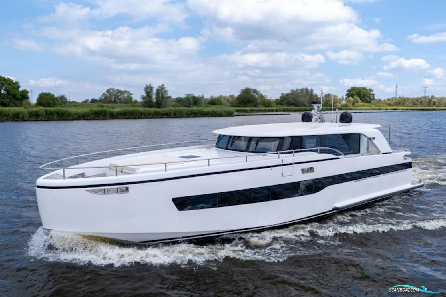 Storm X 53F Motorbåt 2015, med Perkins 300 pk. motor, Holland