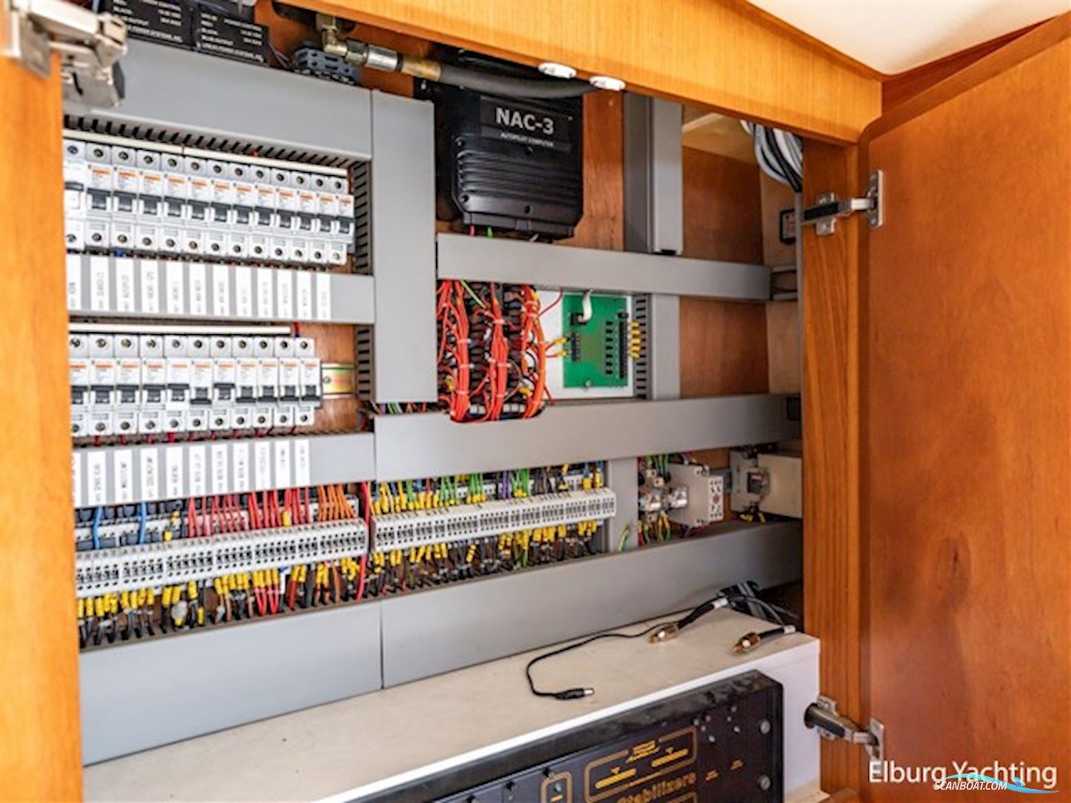 Sturier 480 AC - Vast Stuurhuis - Stabilizers 