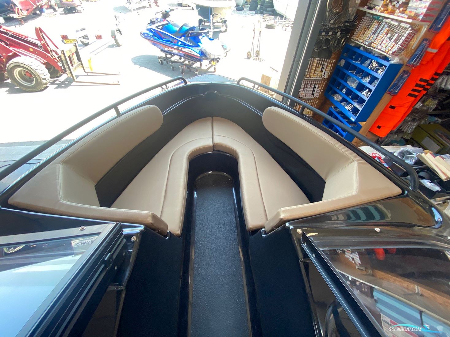 Suncraft 560 BR Black Edition