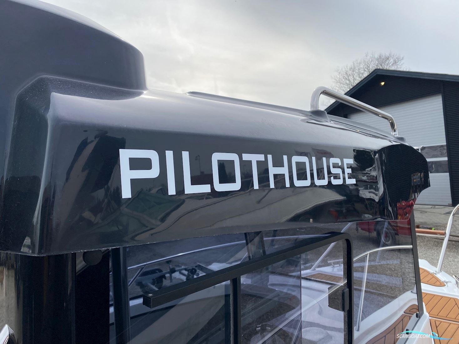 Suncraft 655 Pilothouse