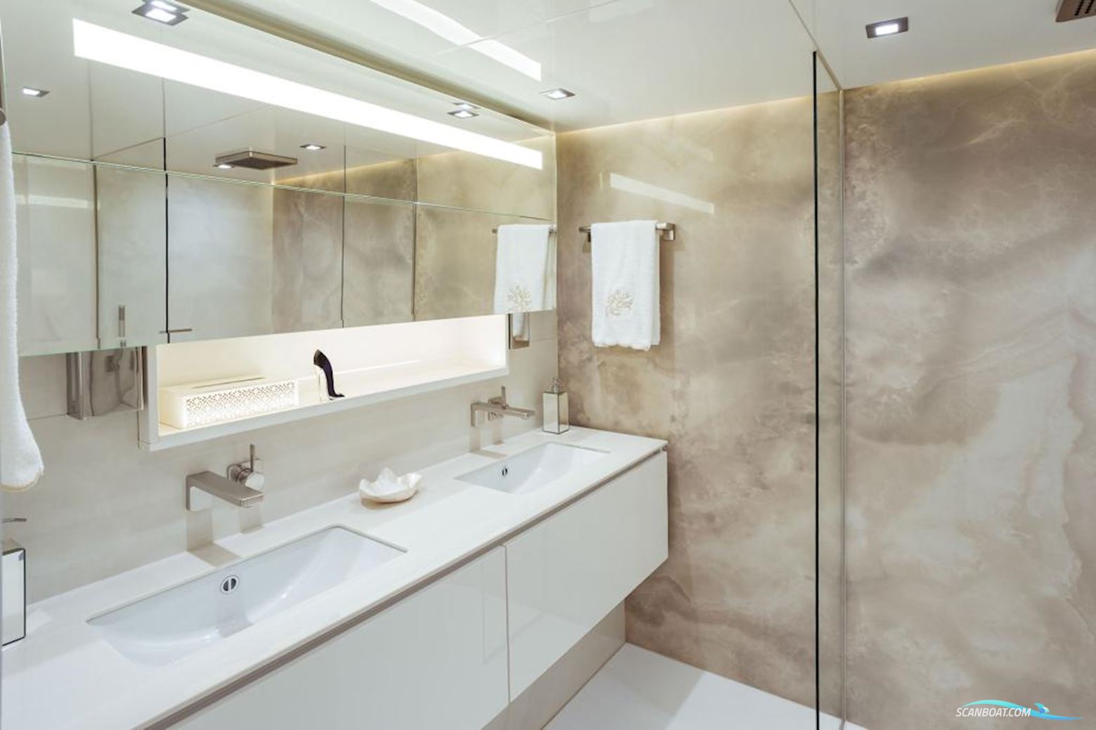 Sunreef Supreme 68 Power