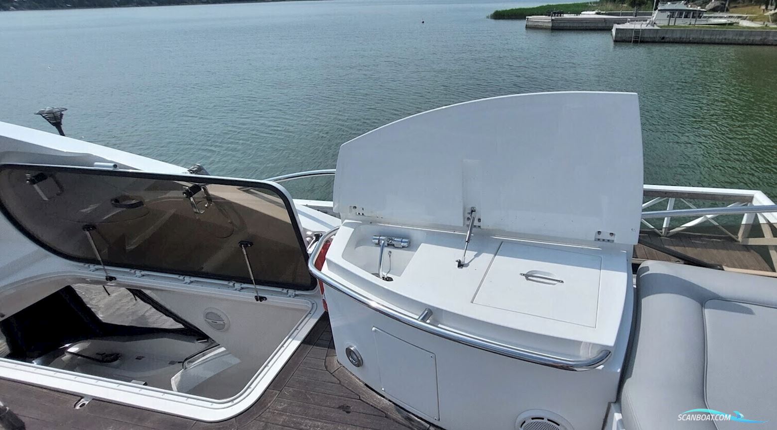 Sunseeker 50 Manhattan.