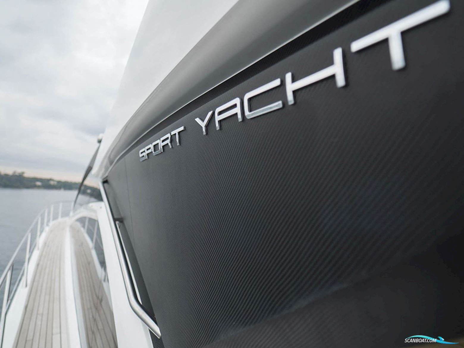 Sunseeker 68 Sport Yacht