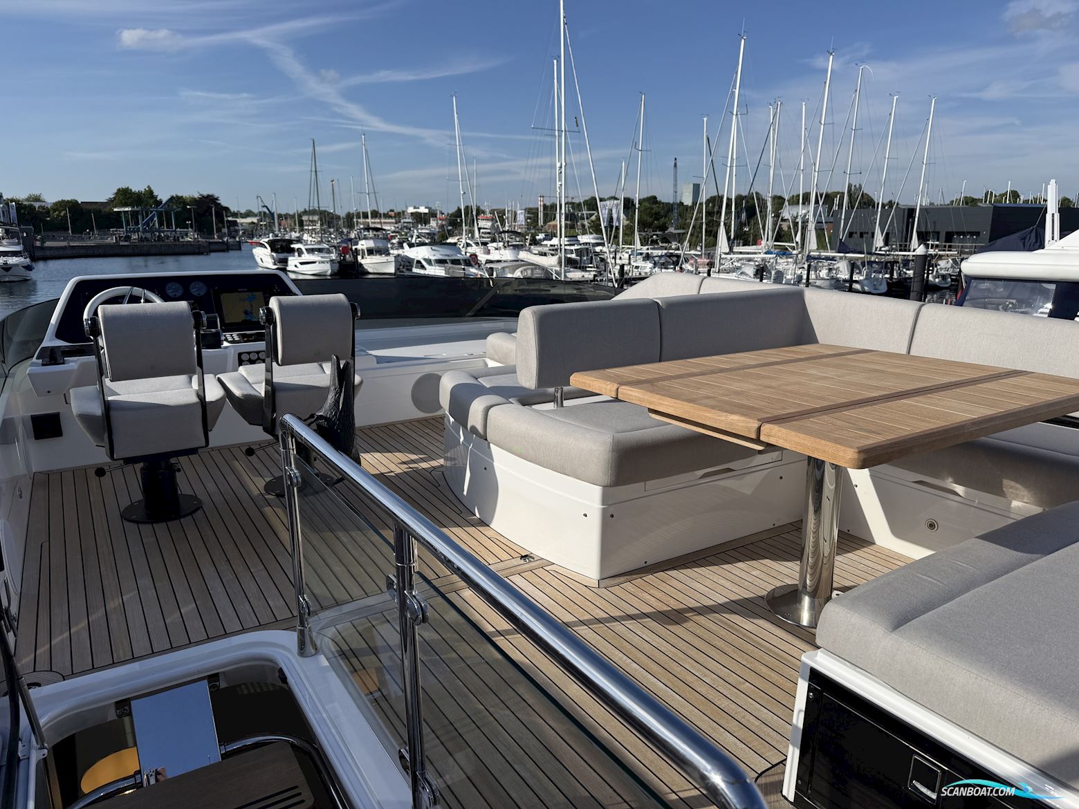 Sunseeker 74 Sport Yacht