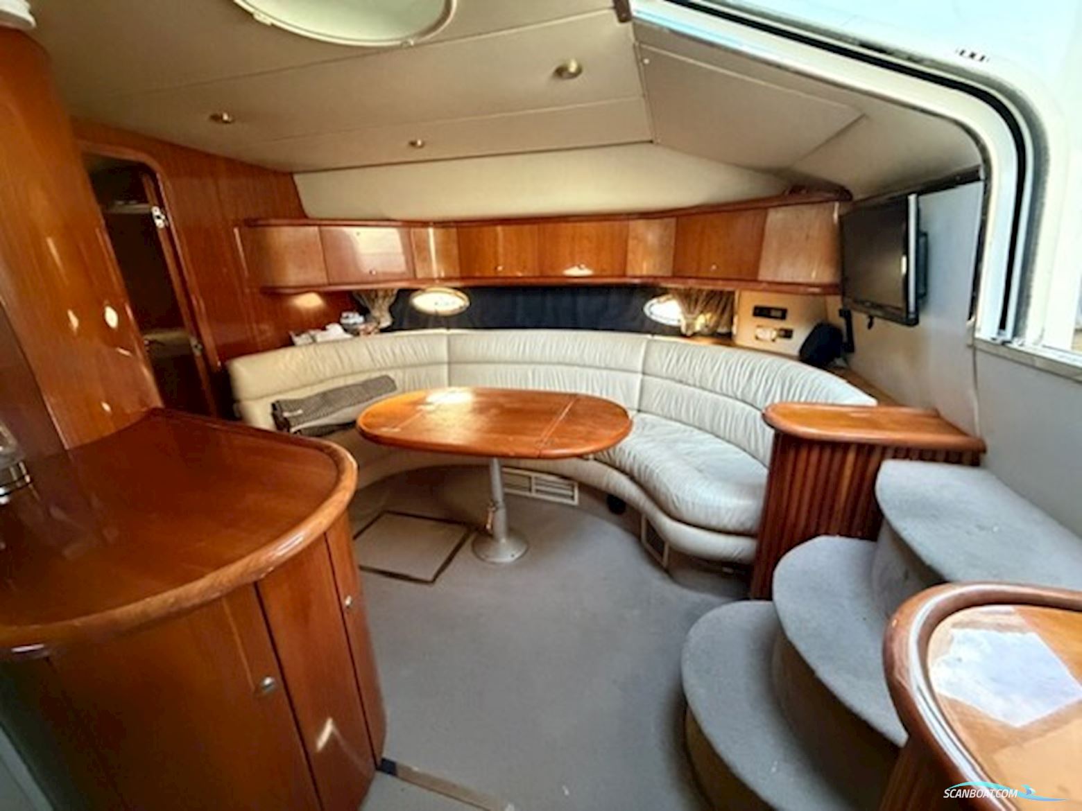 Sunseeker Camargue 44 – 2000 – 2 x Caterpillar 435 HK – Eksklusiv Sportscruiser Med Omfattende Opgraderinger