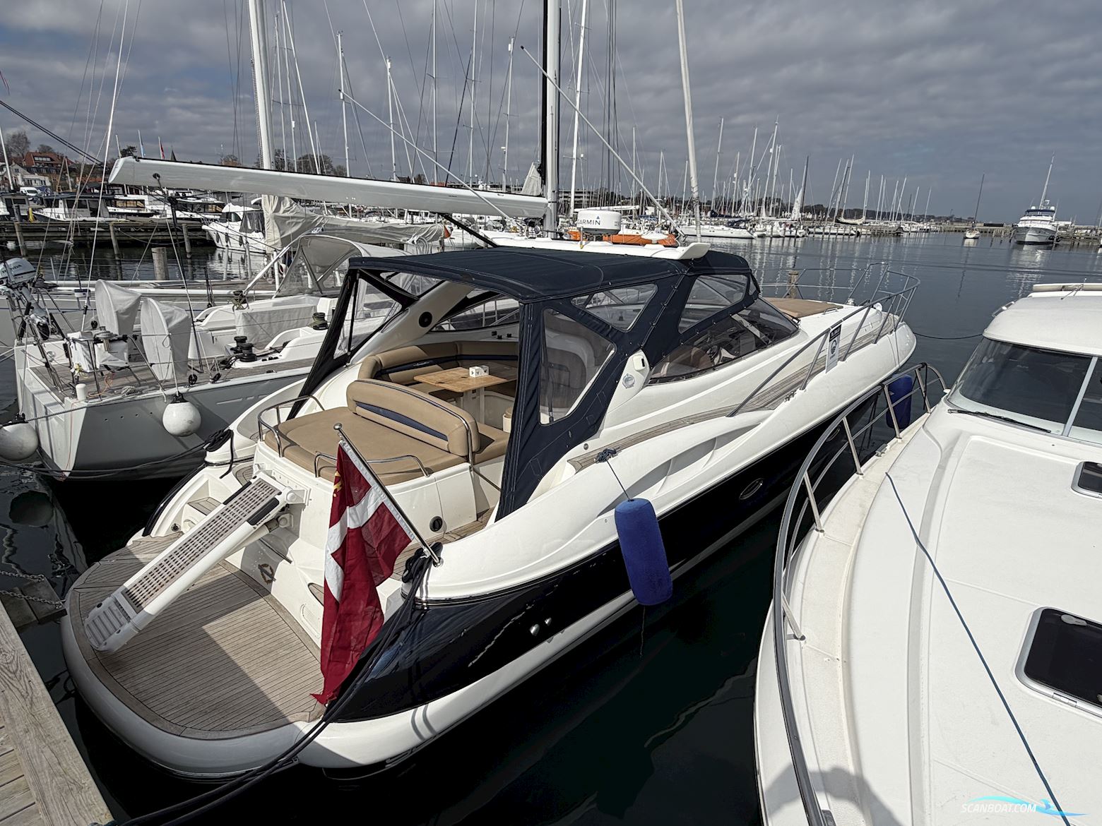 Sunseeker Camargue 44 Motorbåt 2000, med Volvo Penta Tamd 74 Edc motor, Danmark
