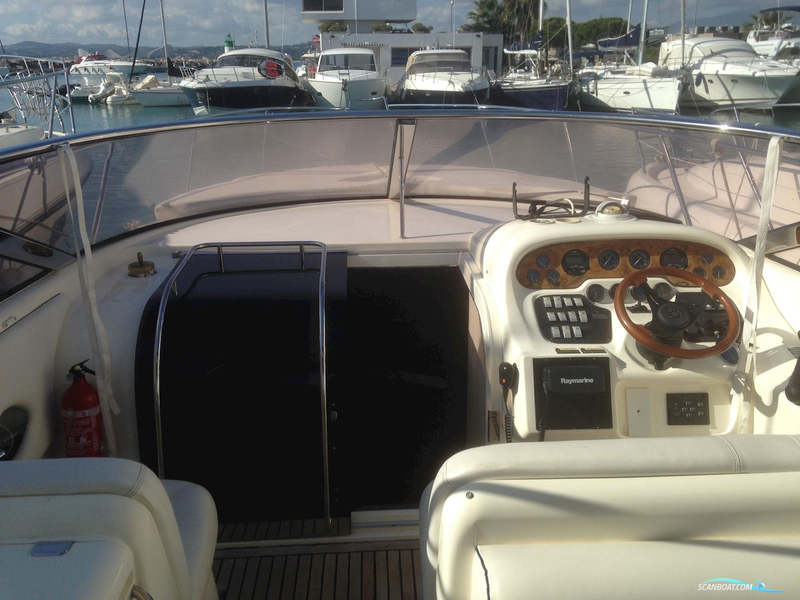 Sunseeker Comanche 40