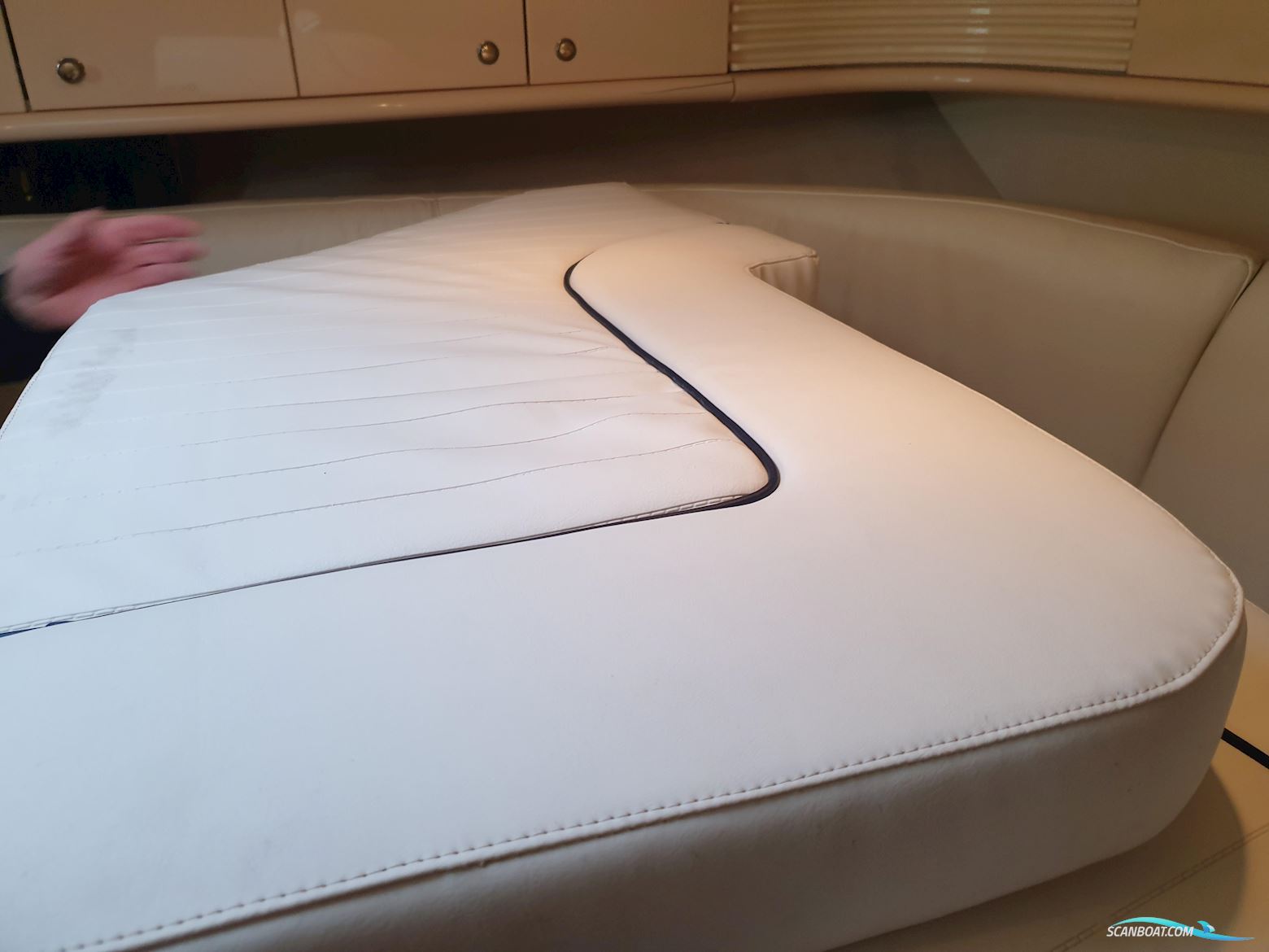 Sunseeker Comanche 40