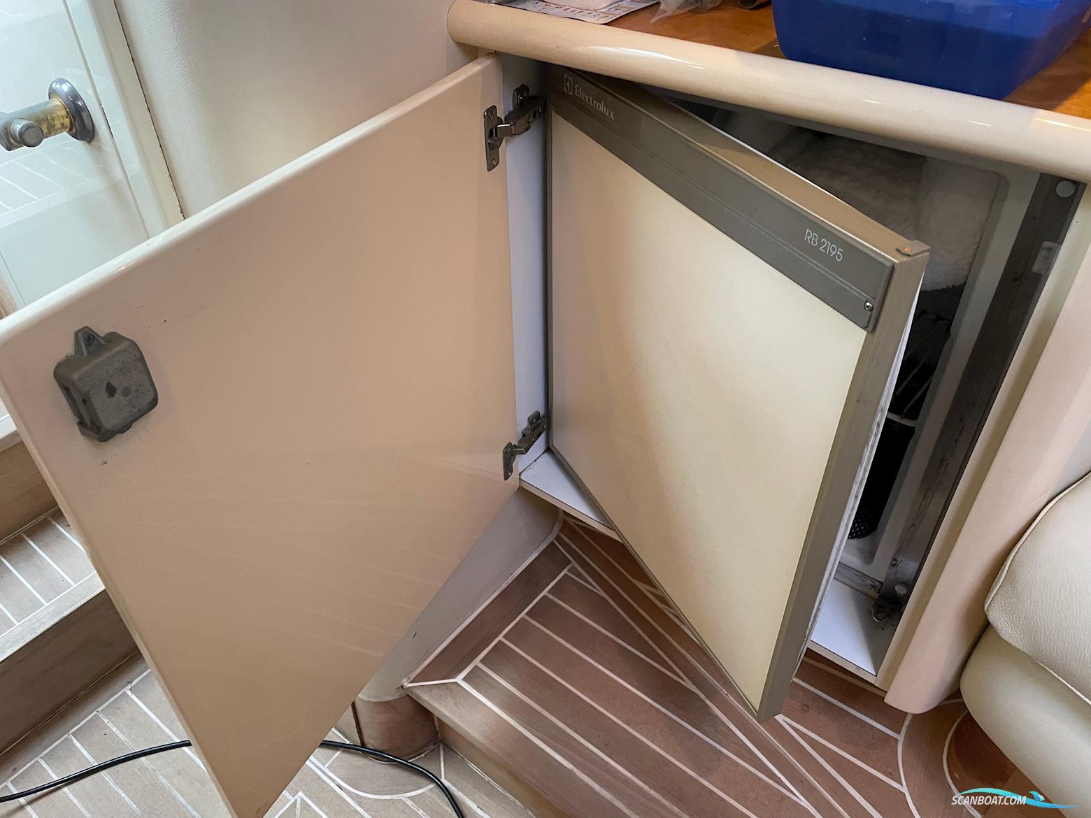 Sunseeker Comanche 40