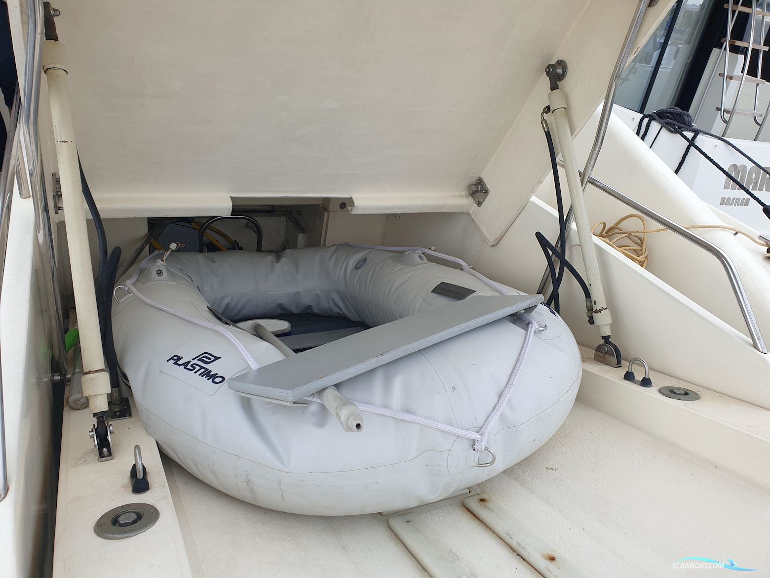 Sunseeker Comanche 40