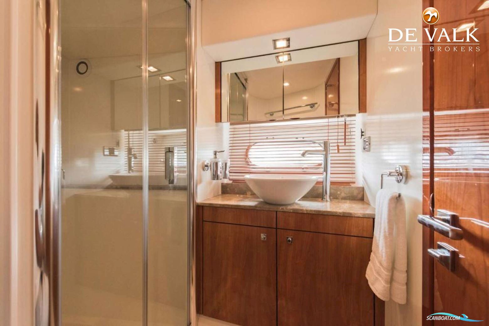 Sunseeker Manhattan 63