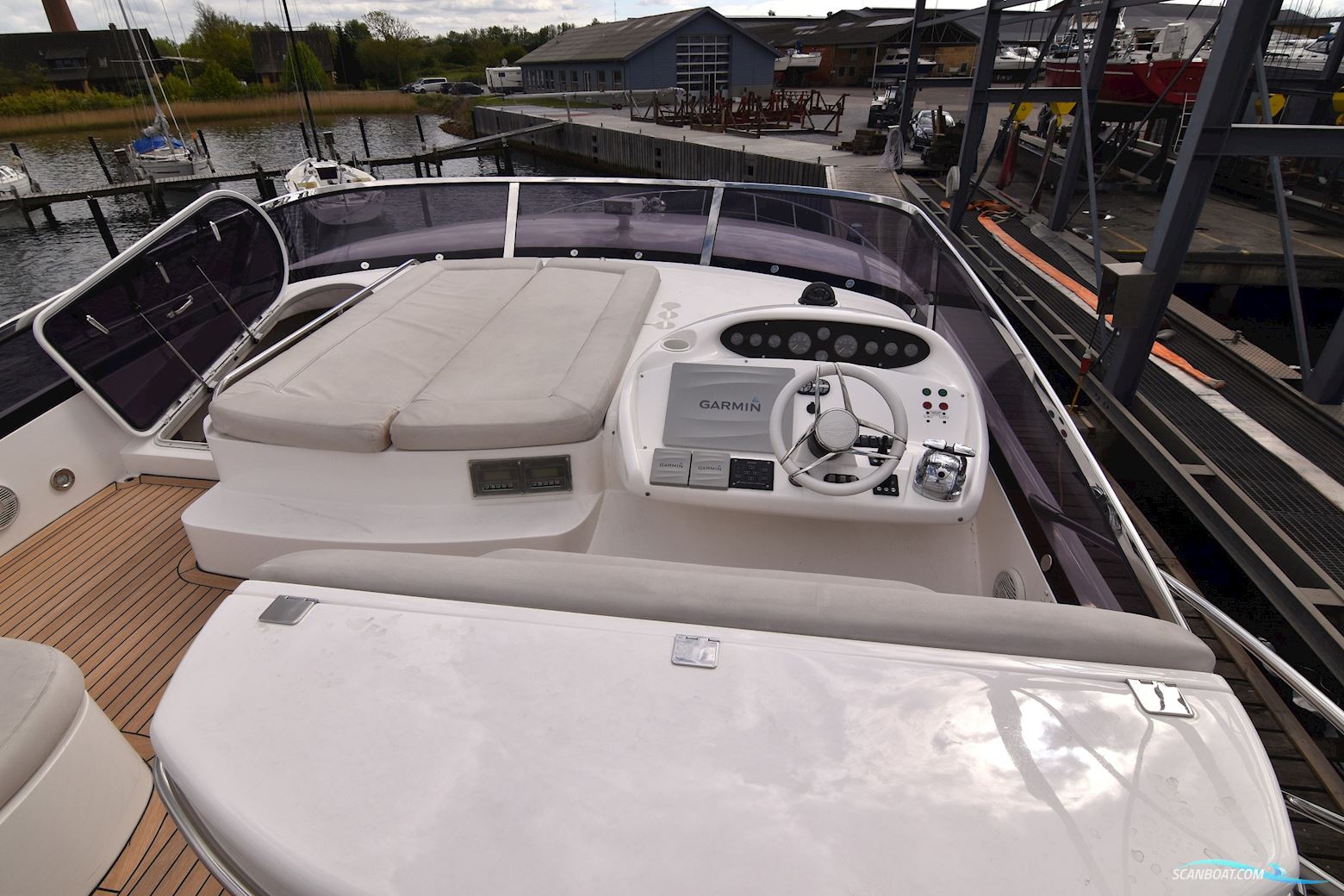 Sunseeker Manhattan 64