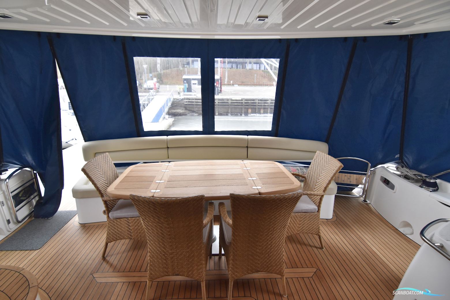 Sunseeker manhattan 70