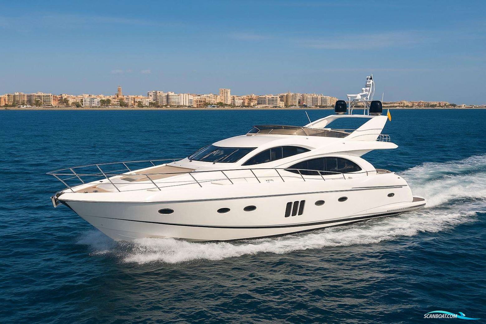 Sunseeker Manhattan 70 Motorbåt 2008, med Man  motor, Spanien