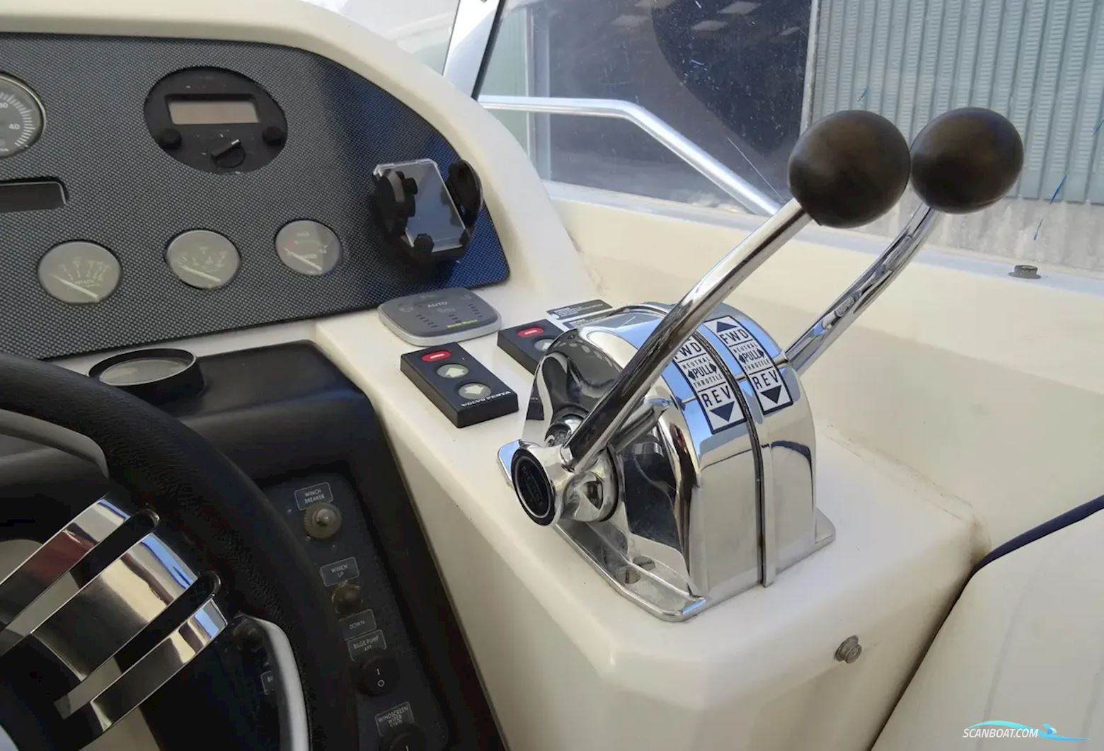 Sunseeker Martinique 38