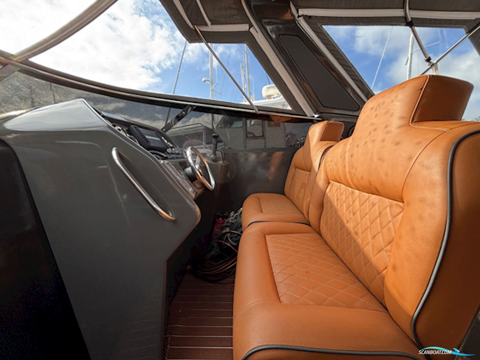 Sunseeker Martinique 38