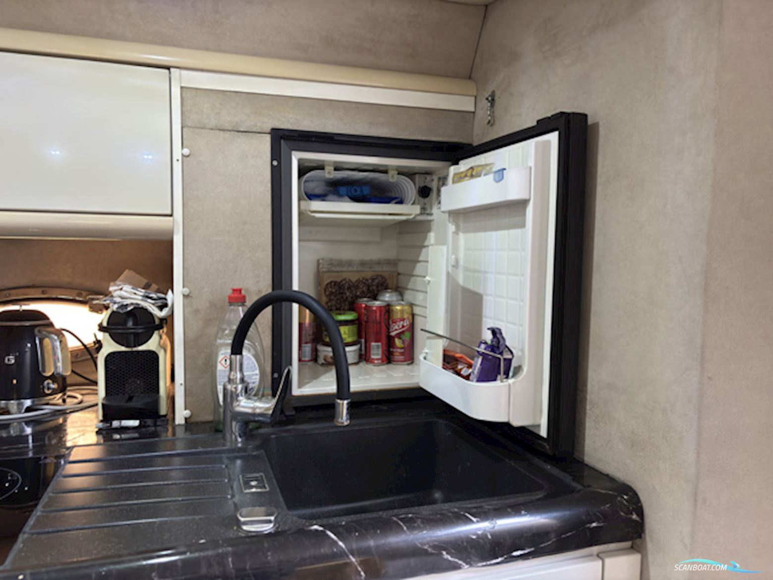 Sunseeker Martinique 38