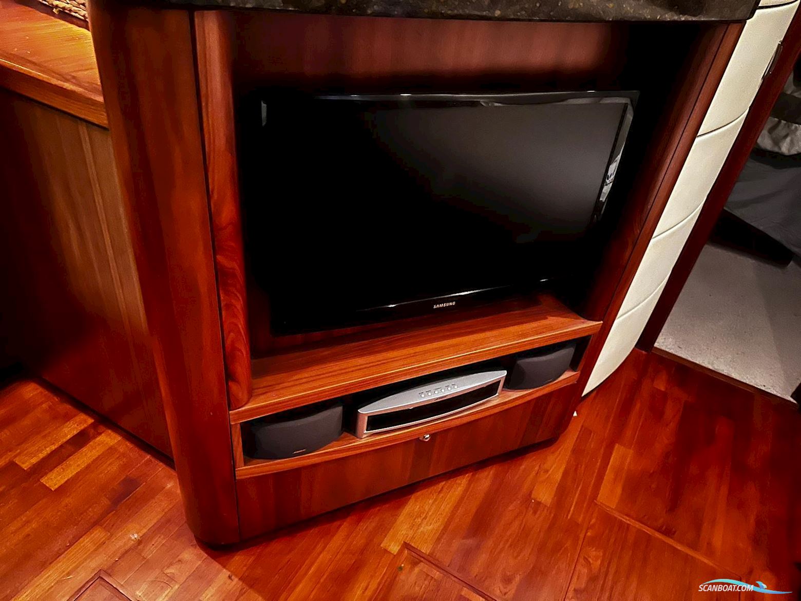 Sunseeker Portofino 47