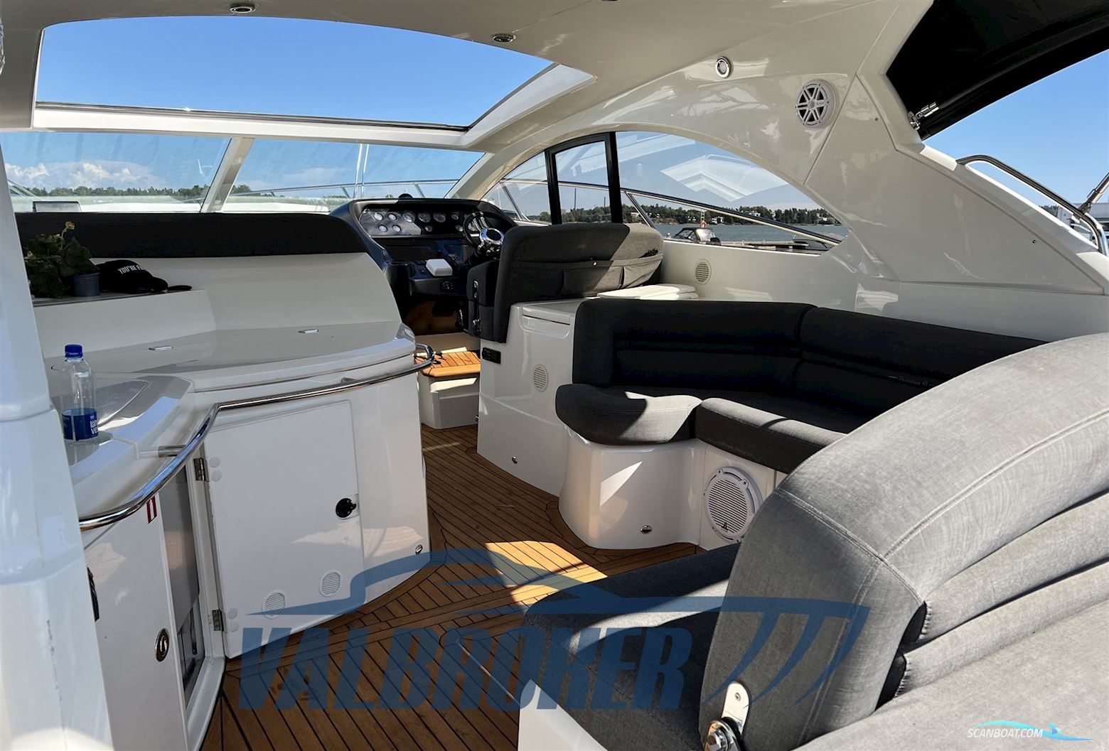 Sunseeker Portofino 47