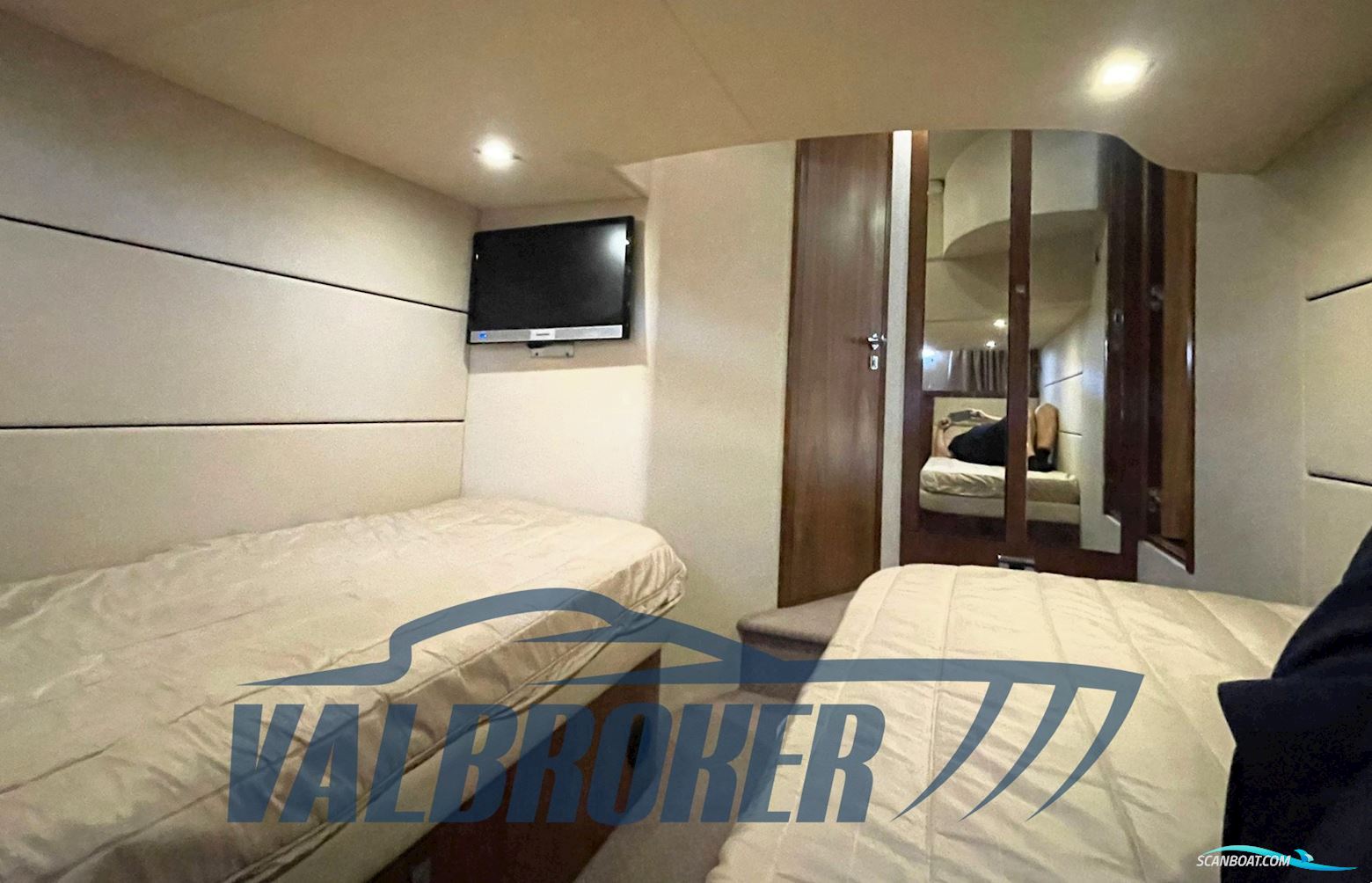 Sunseeker Portofino 47