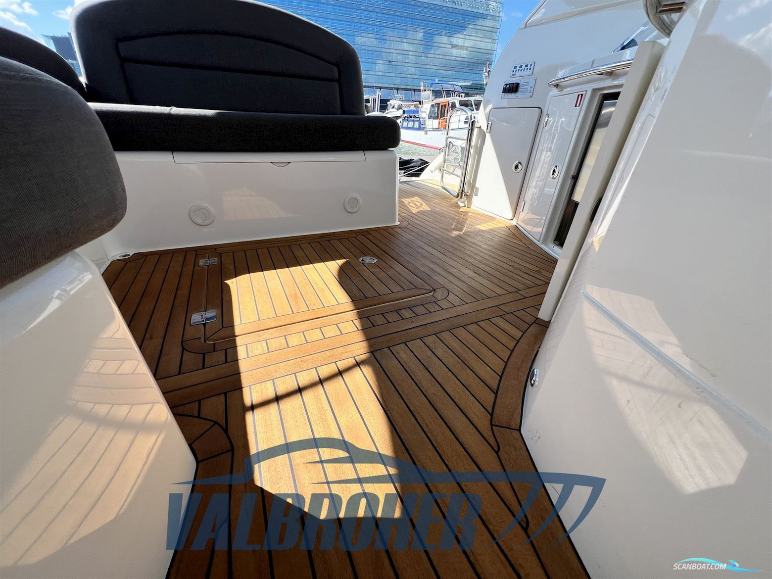 Sunseeker Portofino 47