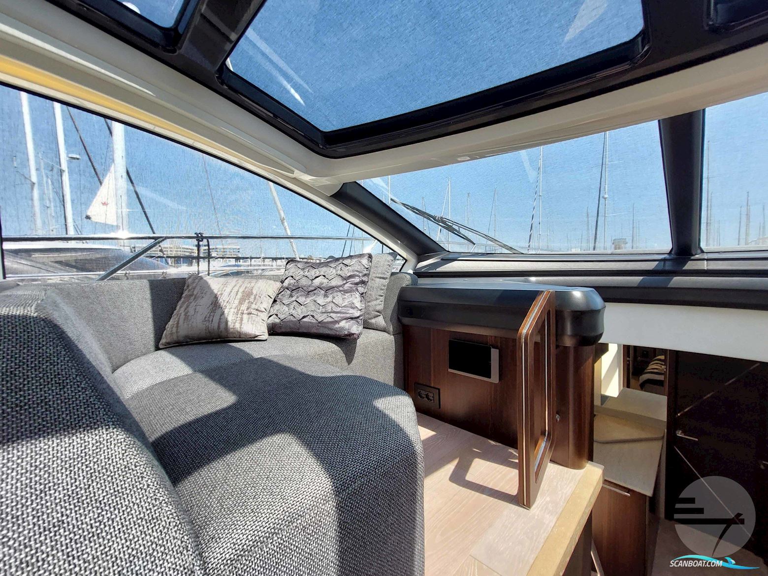 Sunseeker Predator 55 Evo