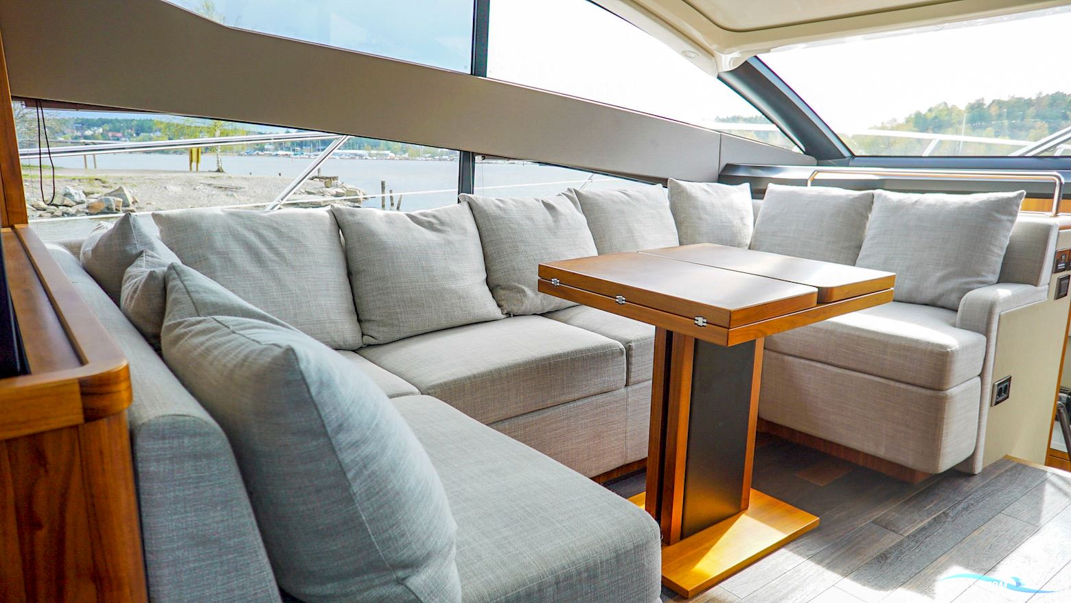 Sunseeker Predator 57