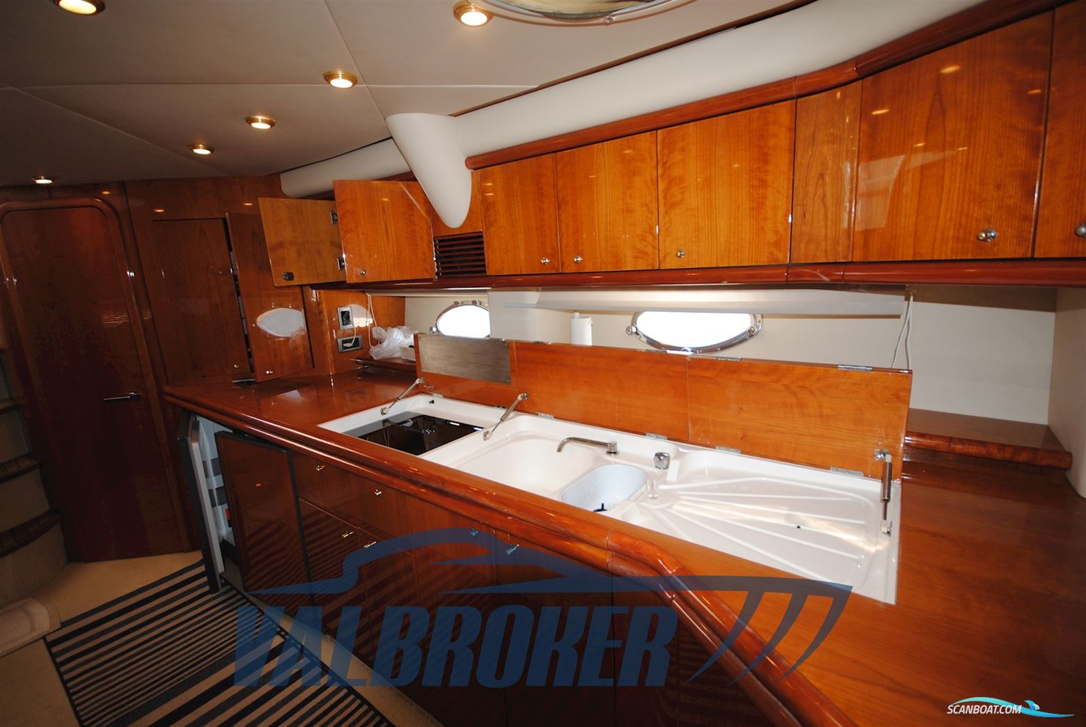 Sunseeker Predator 60