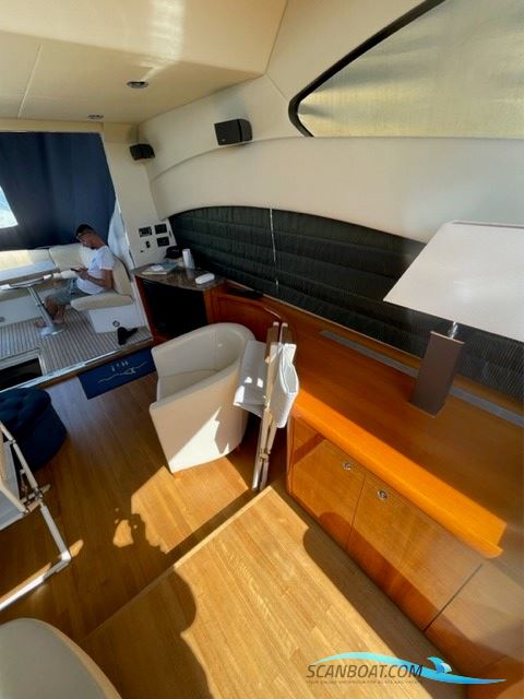 Sunseeker Predator 62