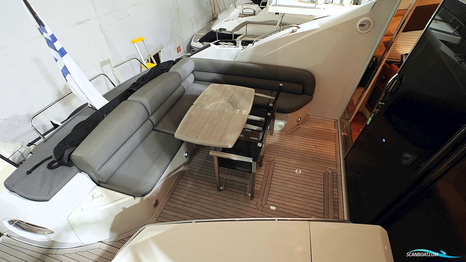 Sunseeker Predator 62