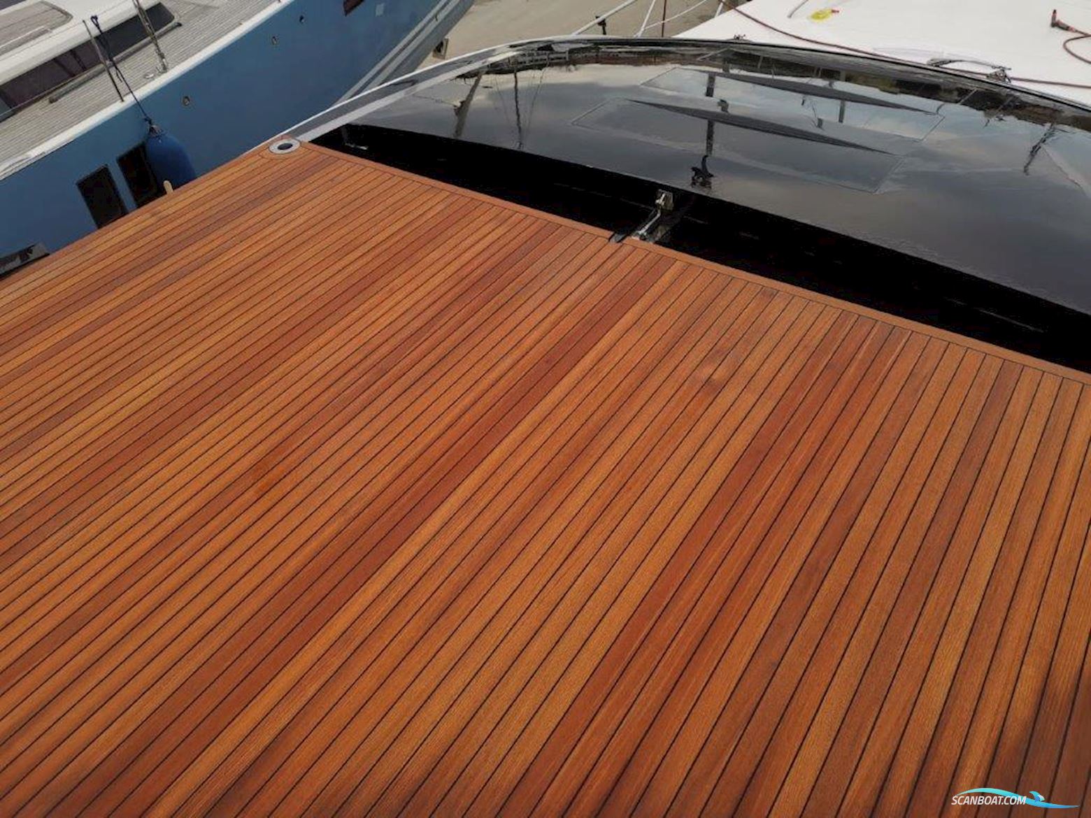 Sunseeker Predator 72