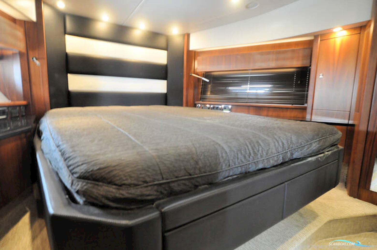 Sunseeker Predator 74