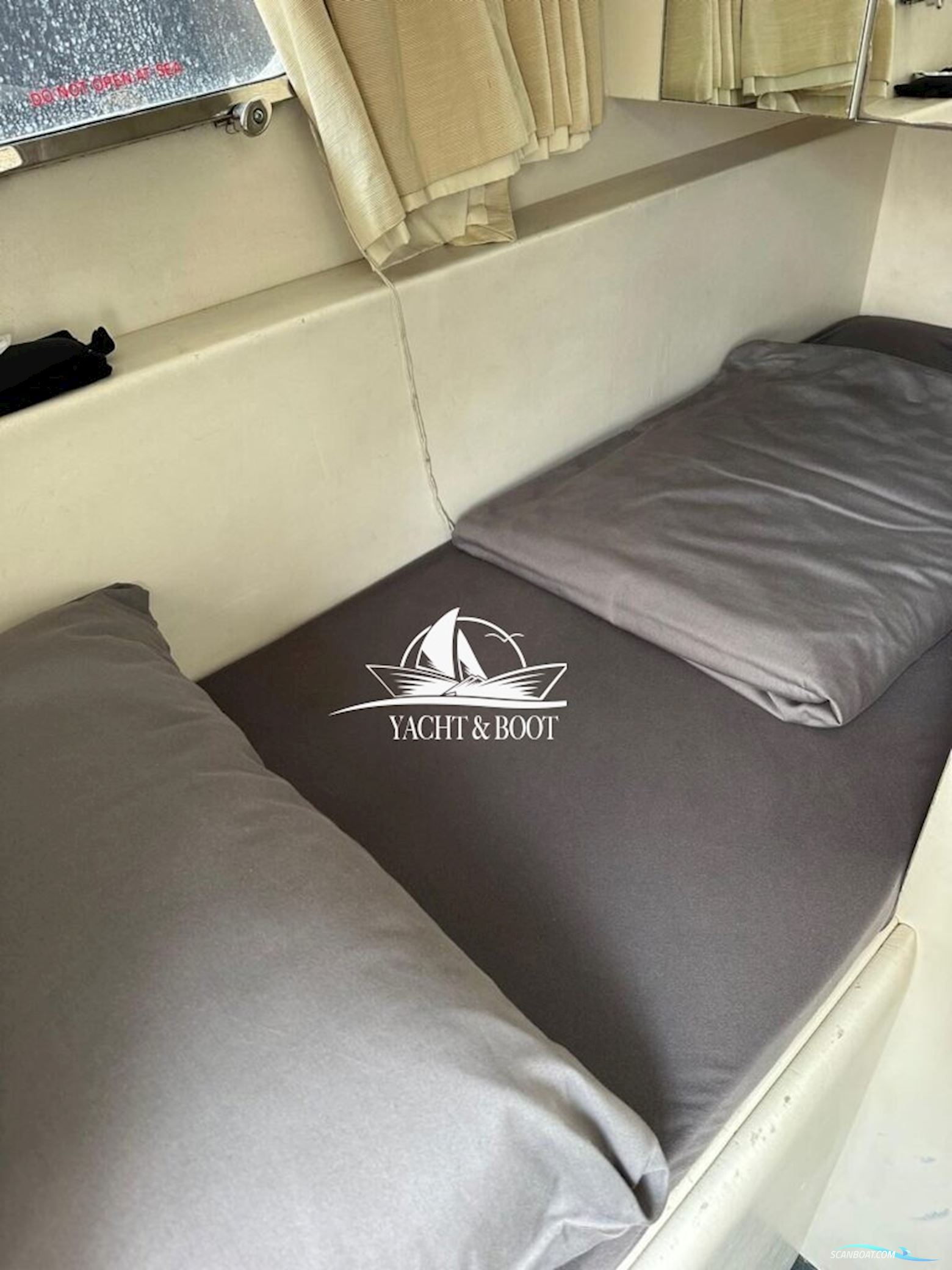 Sunseeker Predator 74 Sports Fly