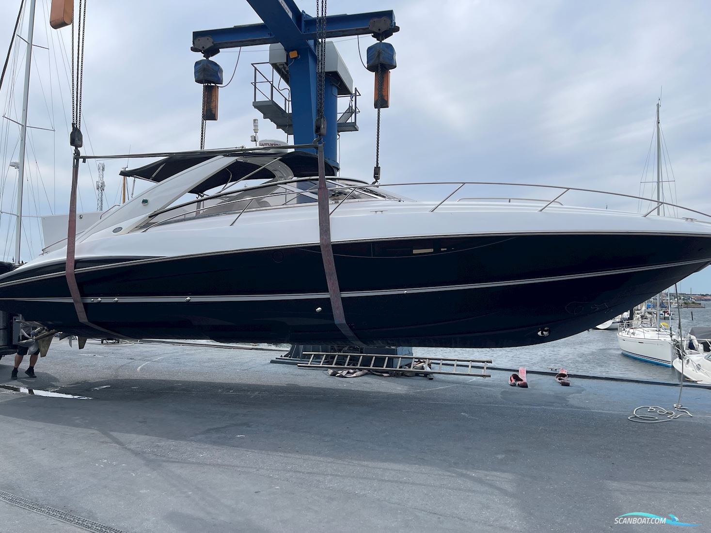Sunseeker Superhawk 43