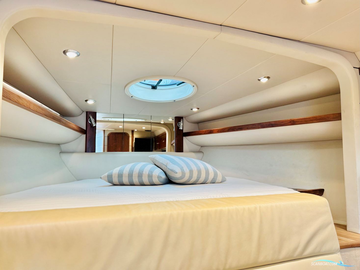 Sunseeker Superhawk 43