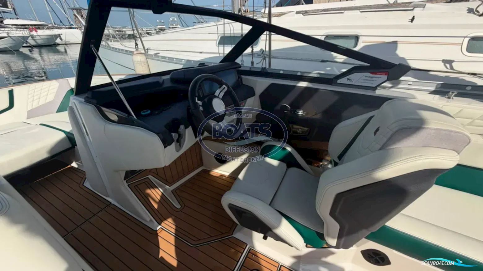 Super Air Nautique G23