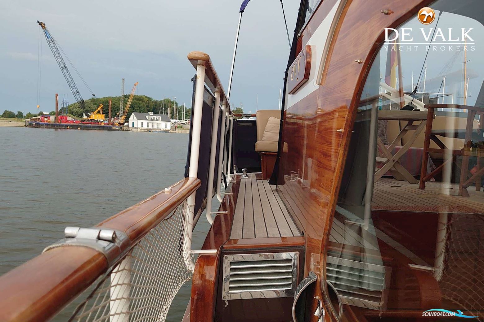 Super Van Craft 1320