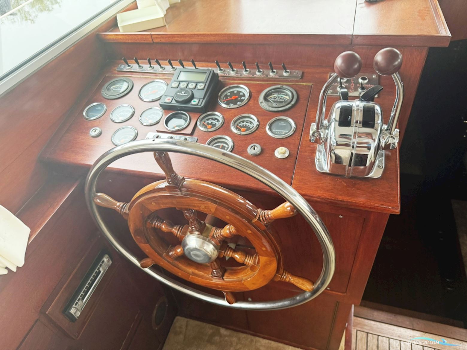 Super Van Craft 1320