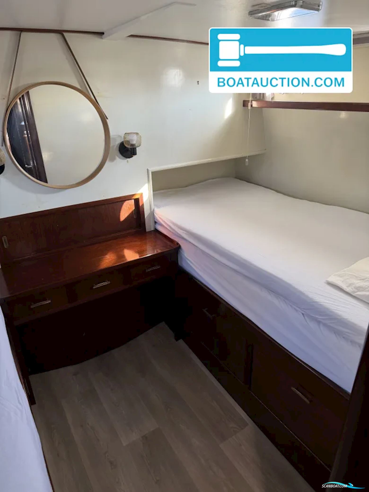 Super Van Craft 13.50