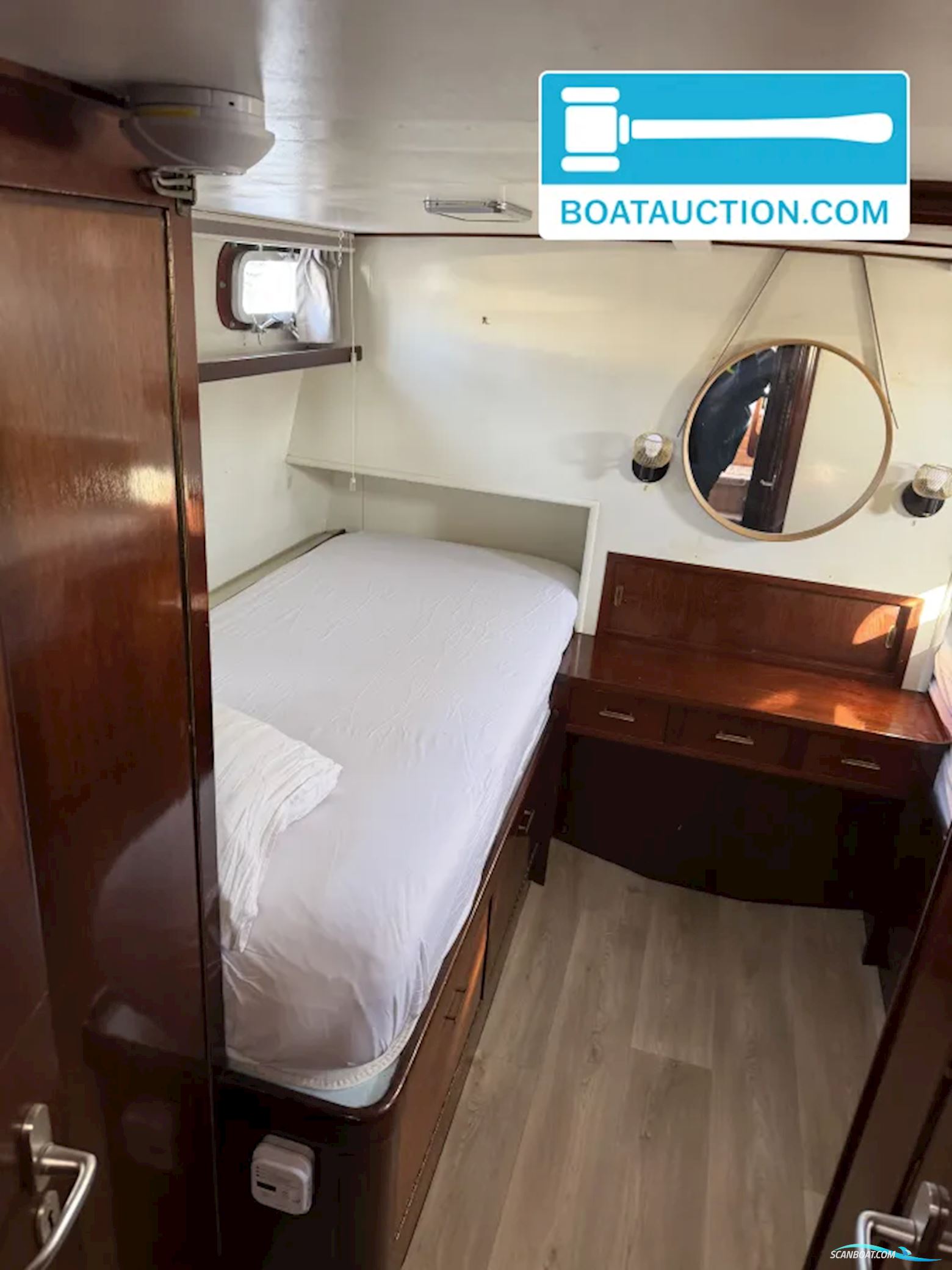 Super Van Craft 13.50