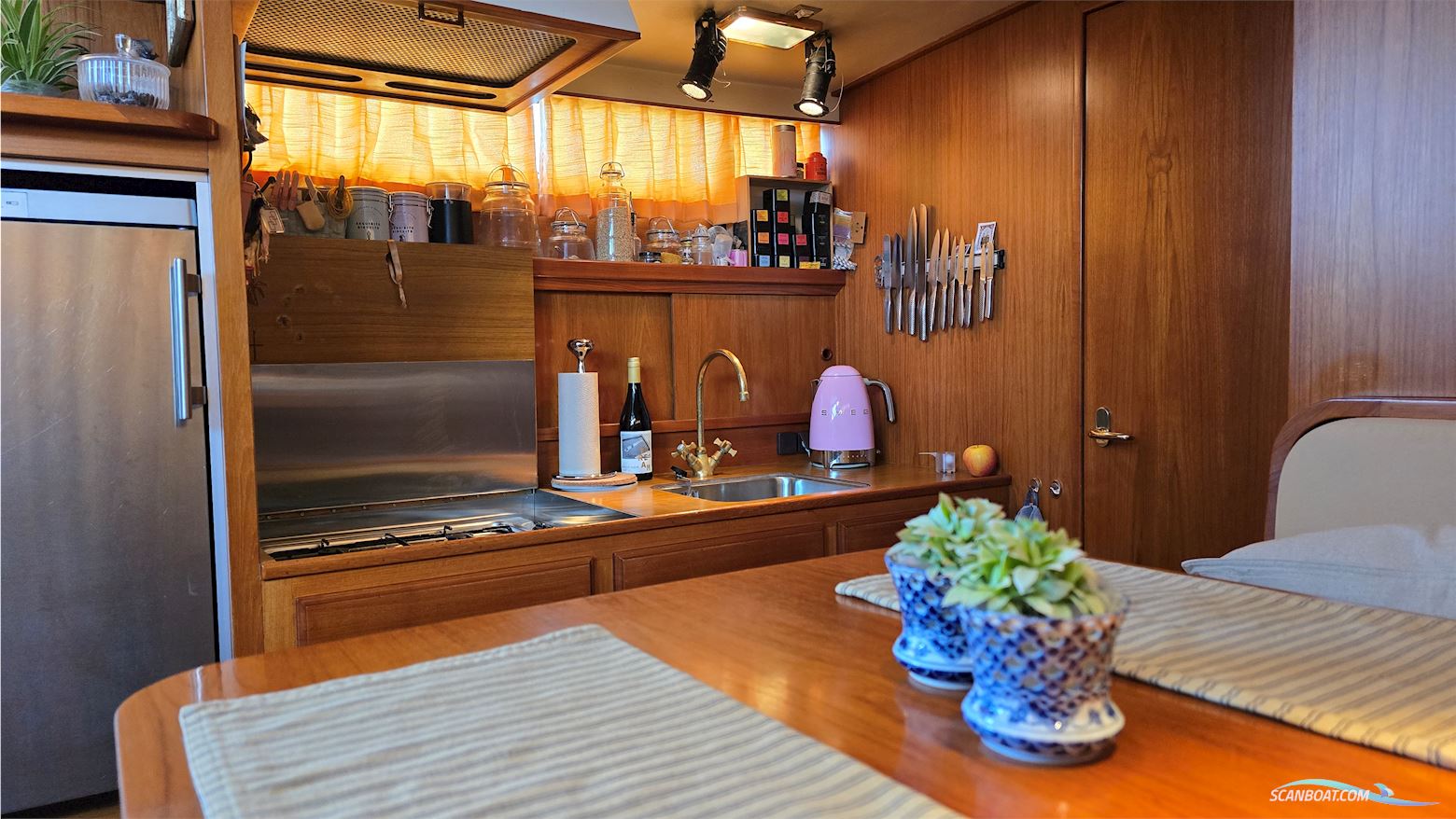 Super Van Craft 13.80