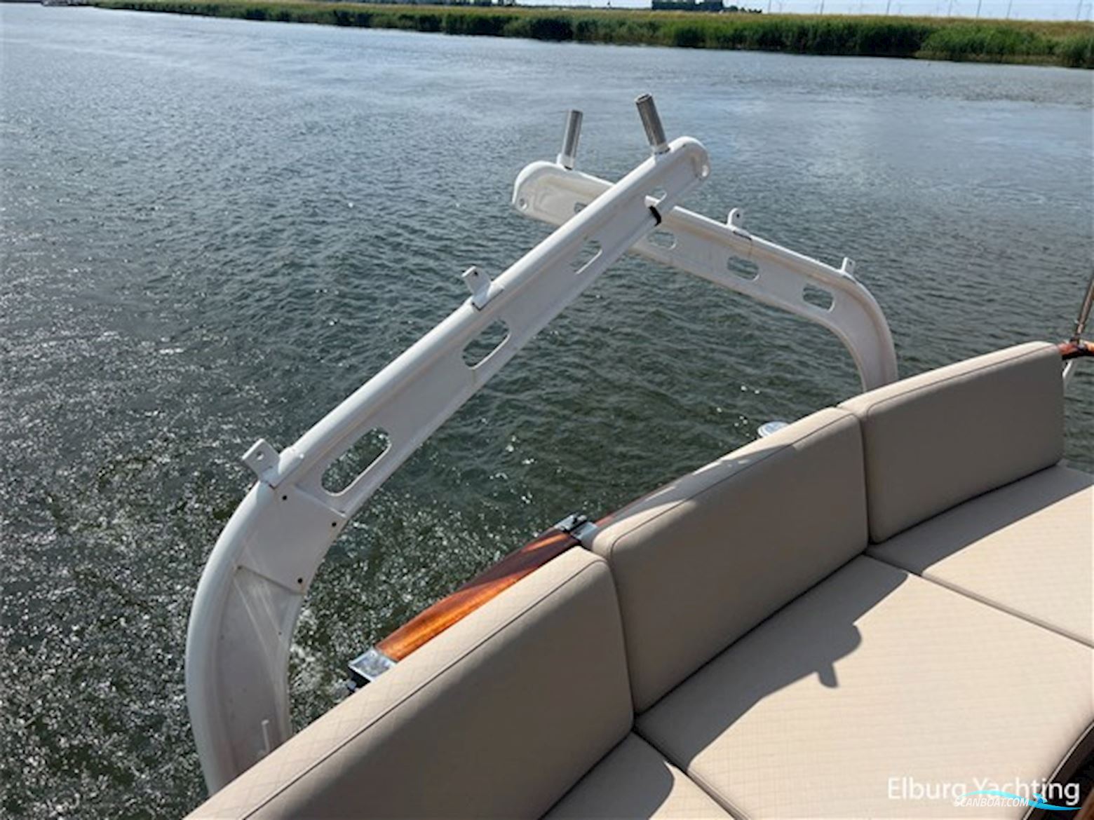 Super Van Craft 13.80