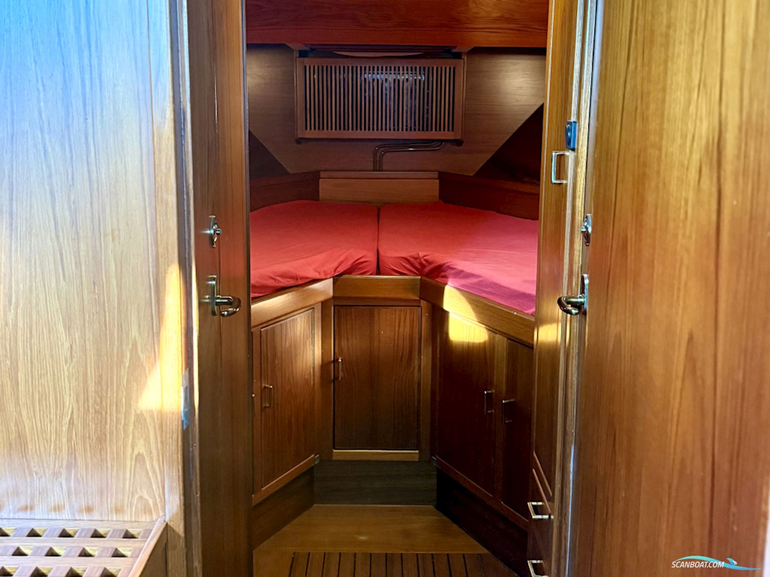 Super Van Craft 14.80