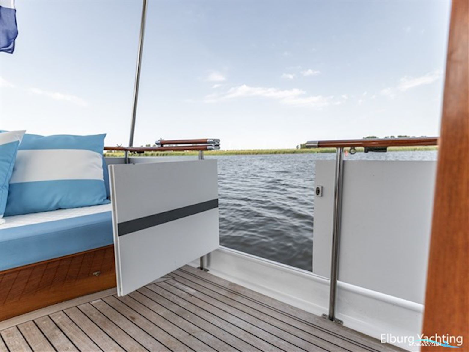 Super van Craft 15.75 - Stabilizers