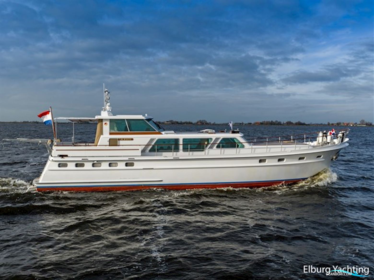 Super van Craft 18.60 - Vast Stuurhuis 