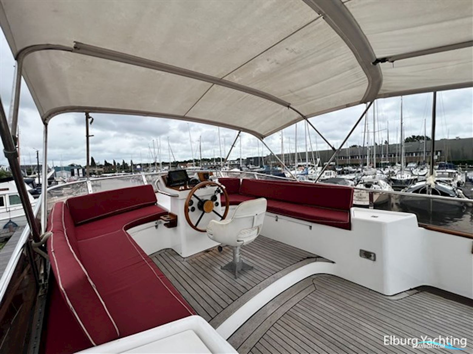 Tayana Trawler  - Pieter Beeldsnijder